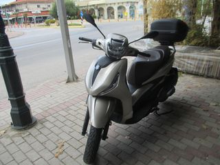 Piaggio Beverly 300i 2022-thumb-6