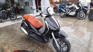 Piaggio Beverly 300i Tourer 2010