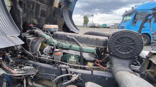 Volvo 2005 Fh12-thumb-6