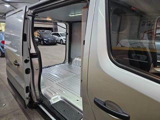 Κλούβα Opel 2020 Vivaro-thumb-10