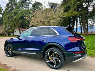 Audi e-tron 2021 55 S-line Virtual Mirrors + Night Vision + HUD + Panorama +-thumb-8