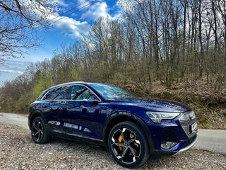 Audi e-tron 2021 55 S-line Virtual Mirrors + Night Vision + HUD + Panorama +-thumb-63