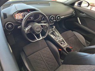 Audi TT 2016 SLINE 358HP ROADSTER-thumb-9