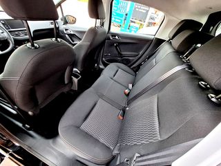 Peugeot 208 2016 1.2 e-VTi Active-thumb-22