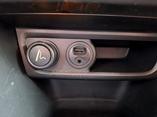 Peugeot 208 2016 1.2 e-VTi Active-thumb-37