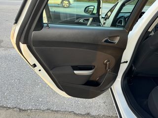 Opel Astra 2010 1.3 CDTI ECOFLEX / AUTO ΛΑΖΑΡΙΔΗΣ-thumb-37