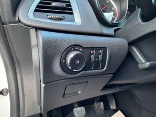 Opel Astra 2010 1.3 CDTI ECOFLEX / AUTO ΛΑΖΑΡΙΔΗΣ-thumb-23