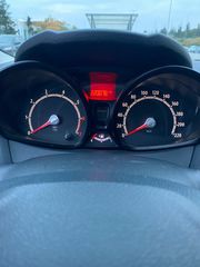 Ford Fiesta 2011-thumb-14