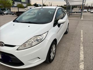 Ford Fiesta 2011-thumb-3