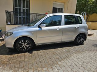 Mazda 2 2007-thumb-3