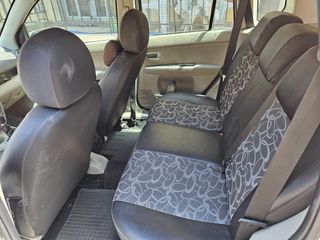 Mazda 2 2007-thumb-7