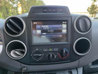 Peugeot Partner 2017-thumb-13