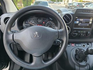 Peugeot Partner 2017-thumb-18