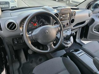 Peugeot Partner 2017-thumb-20