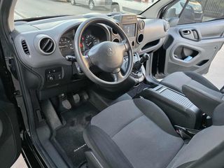 Peugeot Partner 2017-thumb-21