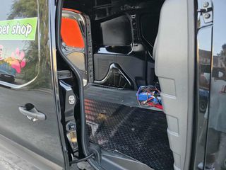 Peugeot Partner 2017-thumb-25