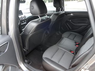 Mercedes-Benz B 180 2015 URBAN-DIESEL-AUTOMATIC-thumb-14