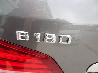 Mercedes-Benz B 180 2015 URBAN-DIESEL-AUTOMATIC-thumb-16
