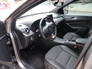 Mercedes-Benz B 180 2015 URBAN-DIESEL-AUTOMATIC-thumb-23