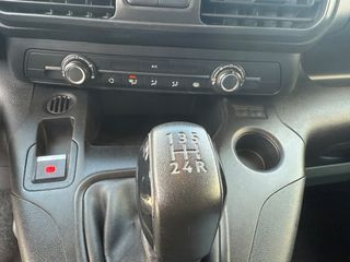 Opel Combo 2021 CDTI 1.5 L1H1 XL EDITION-thumb-19