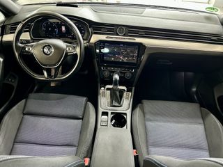 Volkswagen Passat 2018 1.4 GTE 218hp-thumb-13