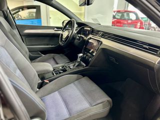 Volkswagen Passat 2018 1.4 GTE 218hp-thumb-25