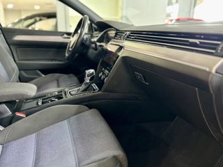 Volkswagen Passat 2018 1.4 GTE 218hp-thumb-29