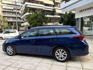 Toyota Auris 2016-thumb-5
