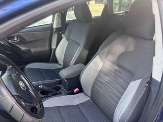 Toyota Auris 2016-thumb-10
