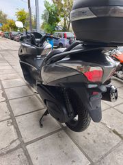 Honda Silverwing 2011-thumb-3