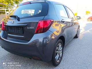 Toyota Yaris 2017 1.0 VVTI *NAVI-CLIMA-KEYLESS-CRUISE CONTROL*FULL EXTRA*-thumb-10
