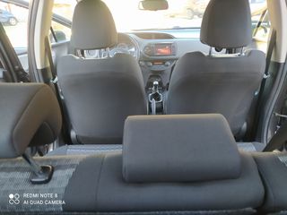 Toyota Yaris 2017 1.0 VVTI *NAVI-CLIMA-KEYLESS-CRUISE CONTROL*FULL EXTRA*-thumb-31