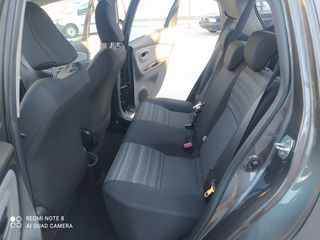 Toyota Yaris 2017 1.0 VVTI *NAVI-CLIMA-KEYLESS-CRUISE CONTROL*FULL EXTRA*-thumb-33
