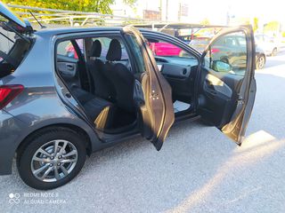 Toyota Yaris 2017 1.0 VVTI *NAVI-CLIMA-KEYLESS-CRUISE CONTROL*FULL EXTRA*-thumb-13