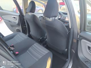 Toyota Yaris 2017 1.0 VVTI *NAVI-CLIMA-KEYLESS-CRUISE CONTROL*FULL EXTRA*-thumb-34