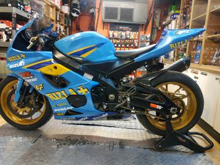 Suzuki GSX-R 1000 2006-thumb-1