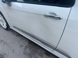 Citroen DS-3 2010-thumb-17