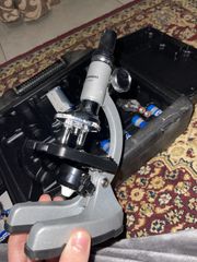 Μικροσκόπιο Bresser junior με βαλίτσα και πλήρες σετ αξεσουάρ