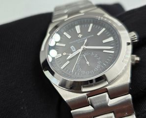 Vacheron Constantin Overseas Black dial-thumb-1