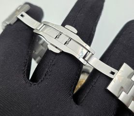 Vacheron Constantin Overseas Black dial-thumb-4