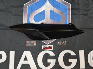 Πλευρό Αριστερο (85/b) Μαύρο Ματ Για Piaggio/Aprilia Typhoon-Sr Motard 50-125cc 2018-2024 Μοντέλα Καινούργιο Γνήσιο
