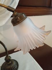 Σετ φωτιστικά 2επιτραπεζια και ένα τρίφωτο οροφής.