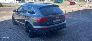 Audi Q7 2011-thumb-3