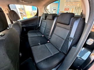 Peugeot 207 2008 1.6 HDI DIESEL-thumb-19