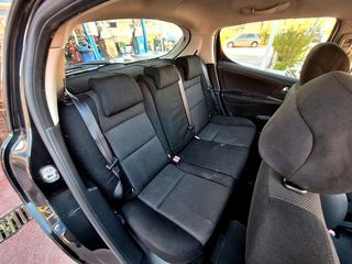 Peugeot 207 2008 1.6 HDI DIESEL-thumb-24