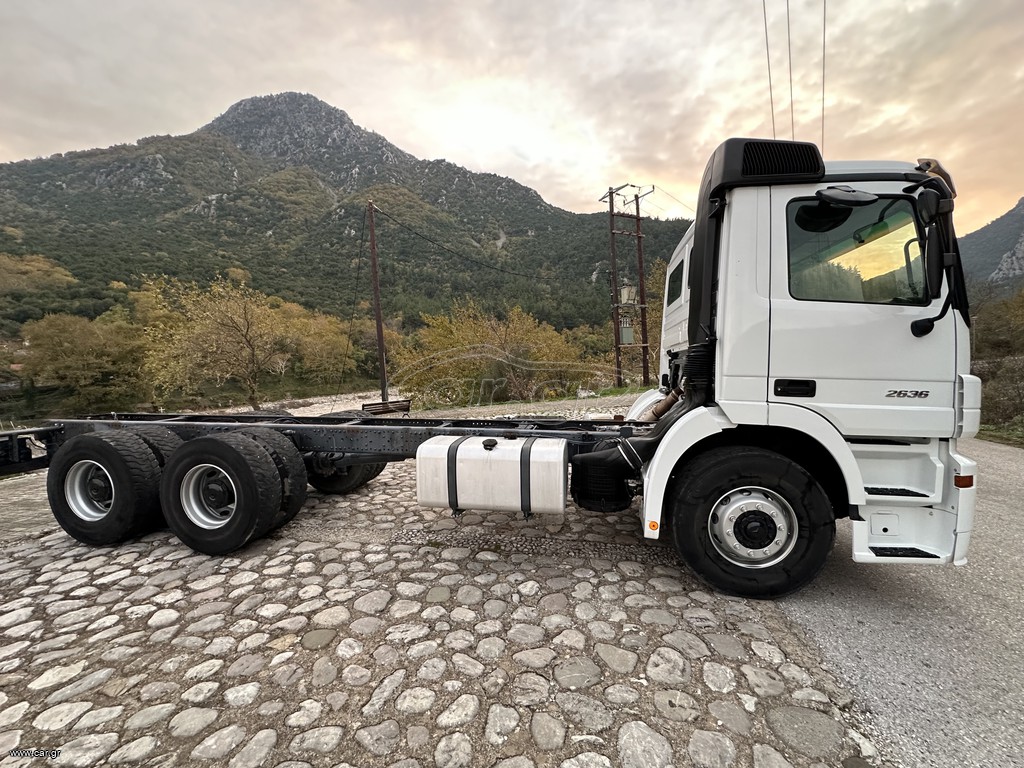Σασί Mercedes-Benz 2005 2636 6x4