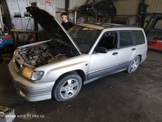 SUBARU	FORESTER	1999