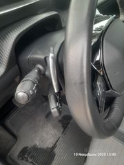 Peugeot 208 2022 1.2 PURETECH ALLURE-thumb-10