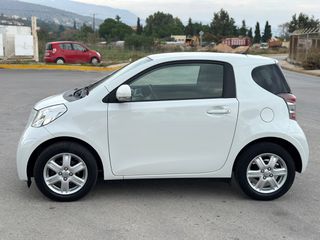 Toyota iQ 2011 VVT-i-thumb-2