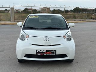Toyota iQ 2011 VVT-i-thumb-4